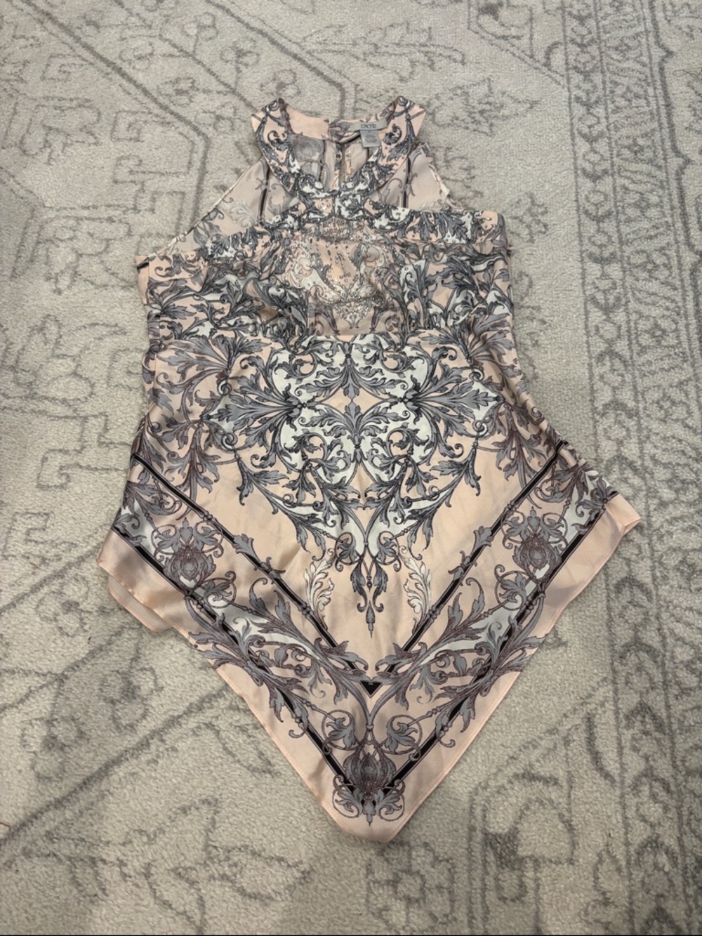 Amazing Y2K silk/ spandex Caché halter top with handkerchief hem, size M